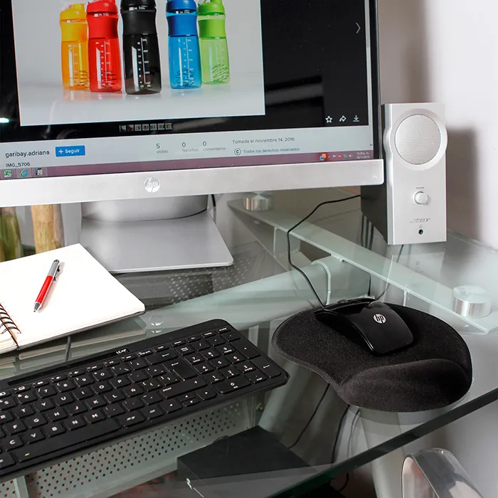 Mouse pad con soporte de silicón. 5