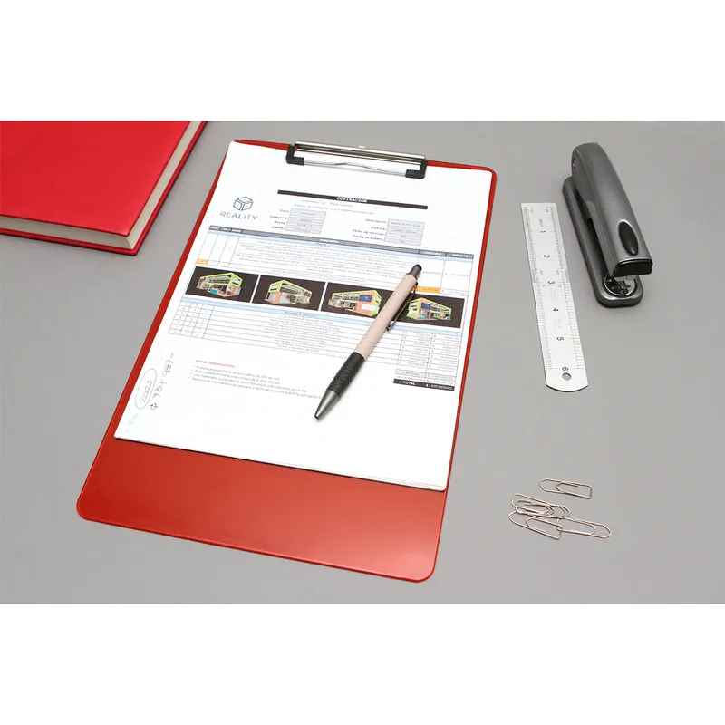 Tabla de plástico para documentos. 5