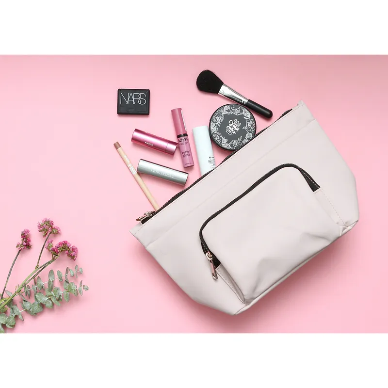 Bolsa Lubango. 4