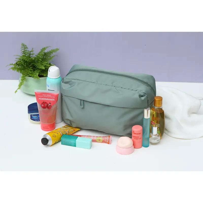 Cosmetiquera Brae. 4